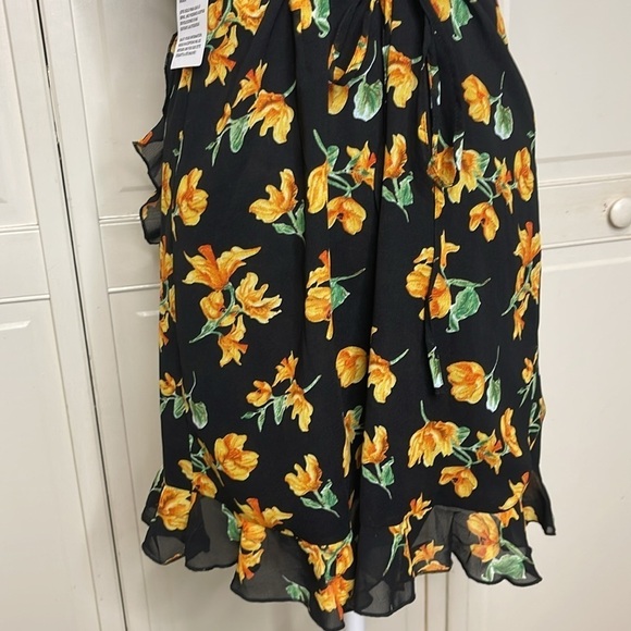 Topshop Women’s Black/Yellow Floral Wrap Mini Ruffle Dress Size 10 NWT - Picture 6 of 10